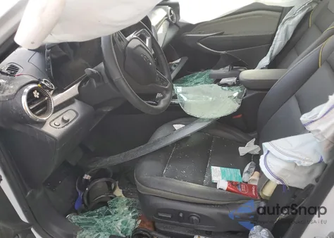 2024 Chevrolet Trax Activ z USA, uszkodzony, nr VIN KL77LKE25RC135558